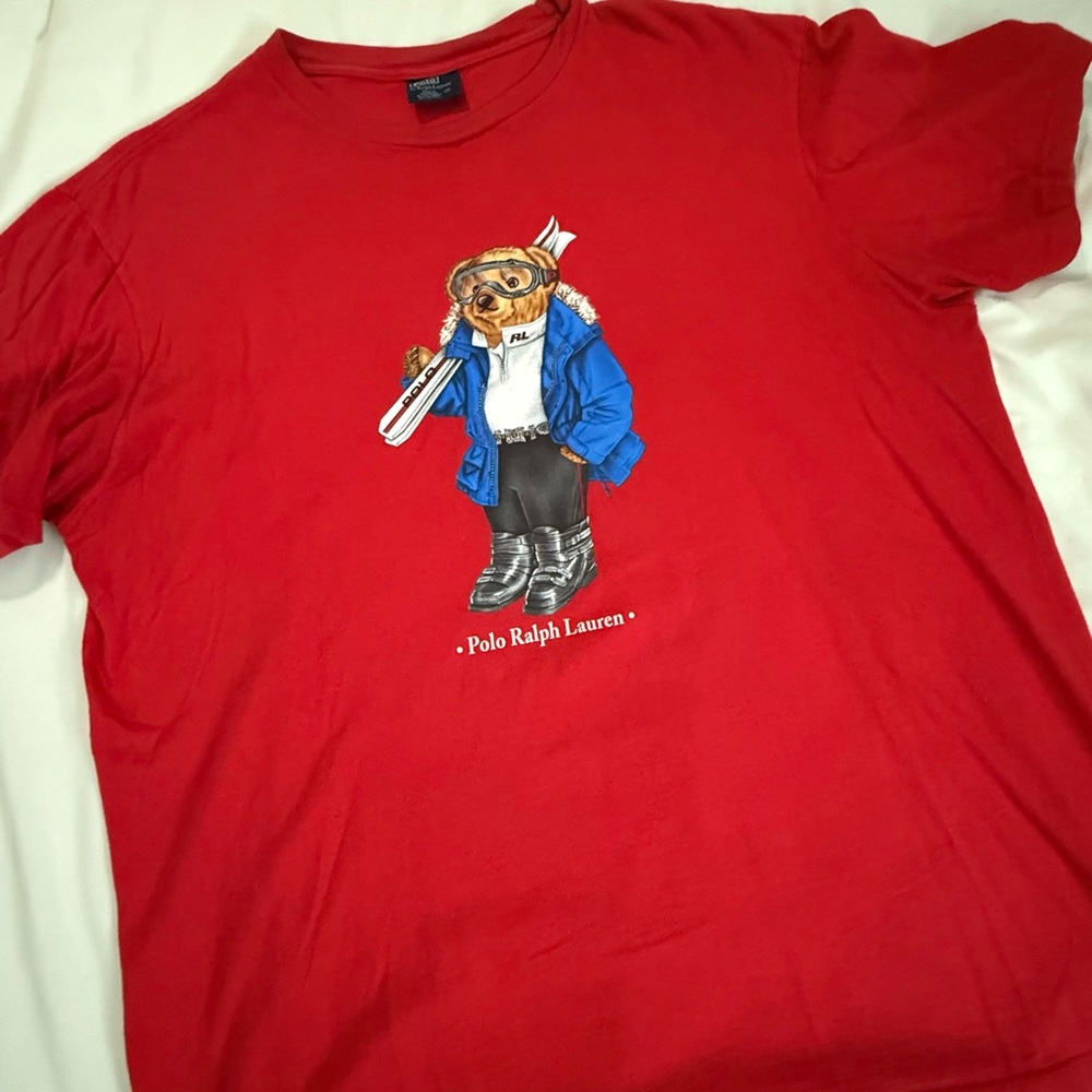 ❌SOLD❌ VINTAGE Ralph Lauren Ski bear Red Short Sleeve Tee Vibrant Graphic Design